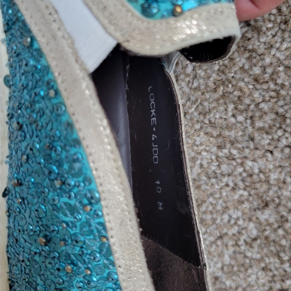 Shoes - Picture 5 of 5